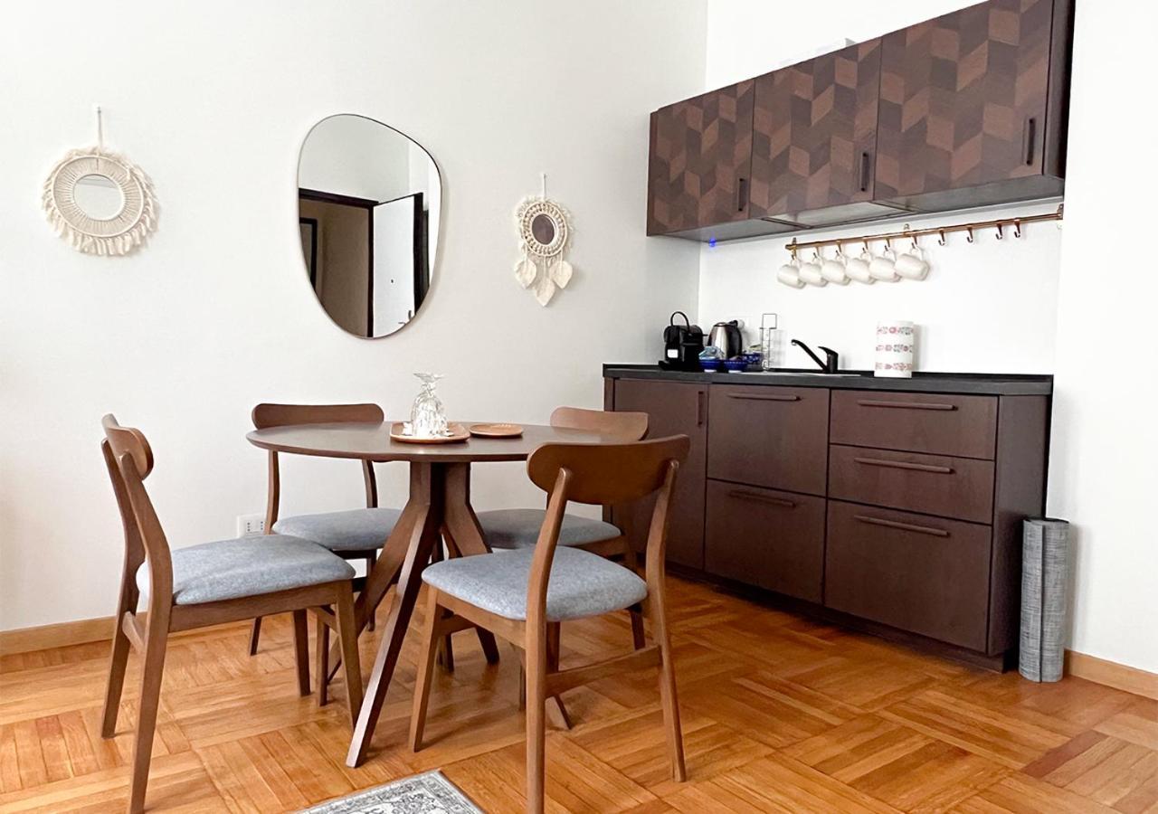 Appartement Cozy Duomo - Elegant & Quiet, 300M From Cathedral à Milan Extérieur photo