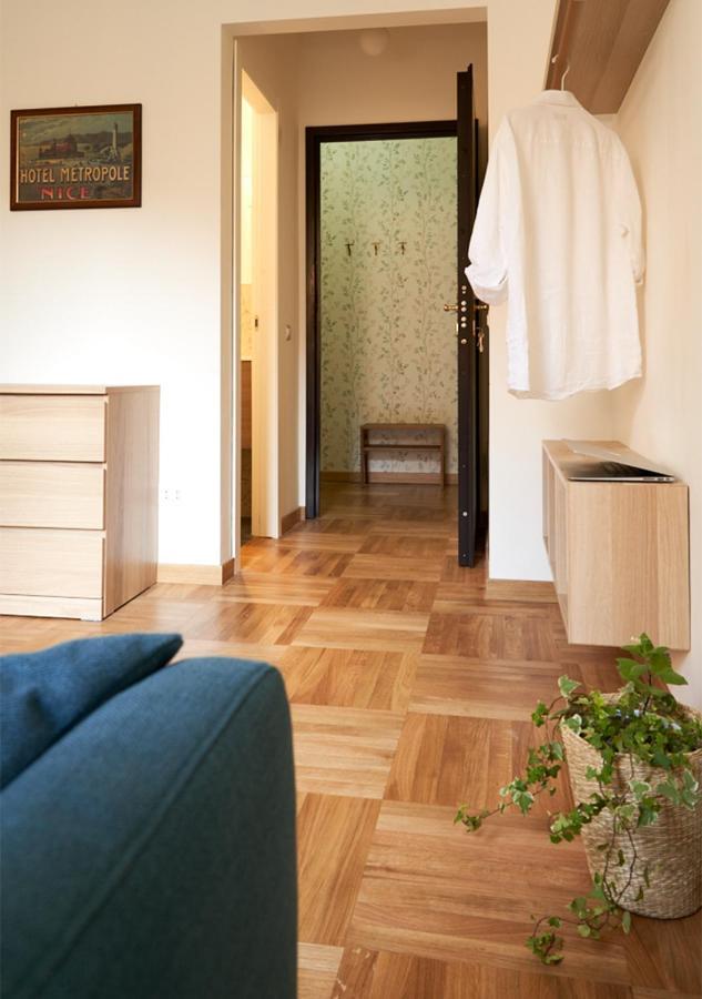 Appartement Cozy Duomo - Elegant & Quiet, 300M From Cathedral à Milan Extérieur photo